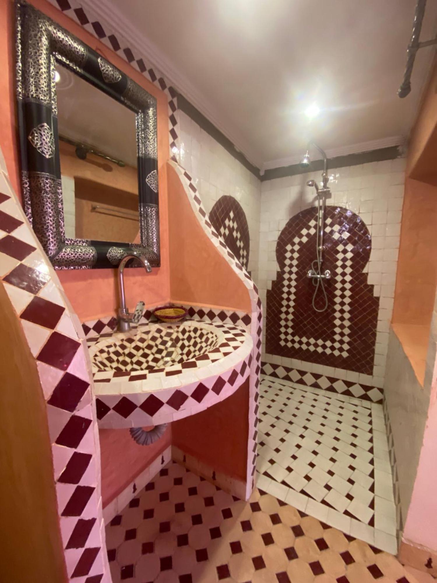Tafsut Dades Guesthouse Stay With Locals Tamellalt  المظهر الخارجي الصورة