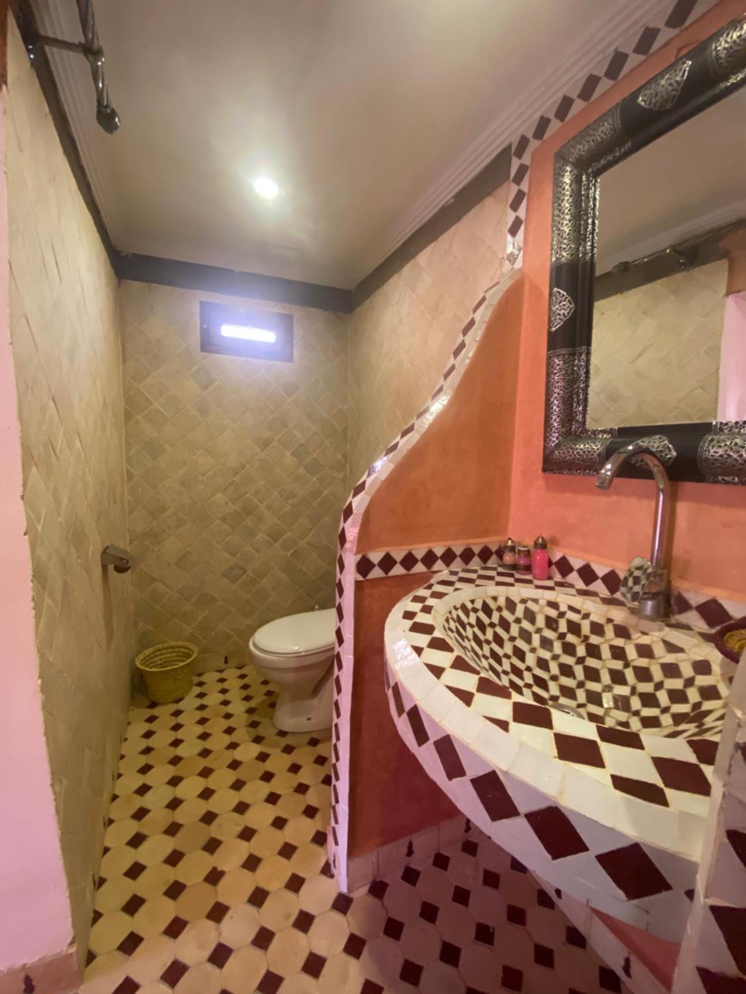 Tafsut Dades Guesthouse Stay With Locals Tamellalt  المظهر الخارجي الصورة